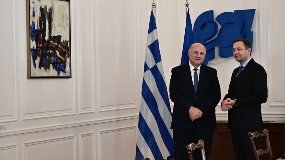 kostas tsiaras - kristof hansen